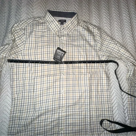 Van Heusen Cream, Yellow, and Black Casual Button Down Shirt NWT - Never Tuck - Picture 5 of 5